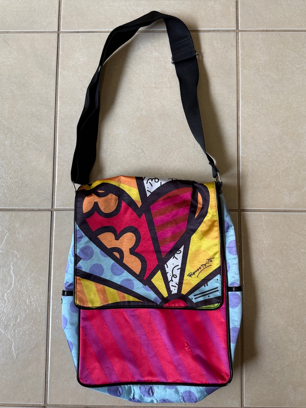 BRITTO Romero 2009 Satin Messenger Bag Crossbody Hearts A New Day Giftcraft Vtg